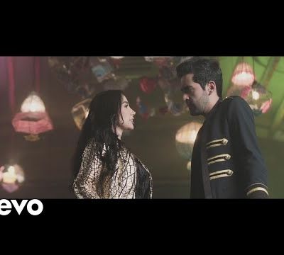 Alejandro González, Paola Jara - La Farsante 