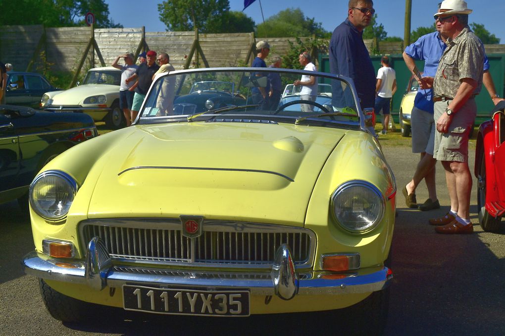 Rassemblement (PAPA35) , club Passion Auto Prestige et Ancienne d'ille et Vilaine de juillet 2019