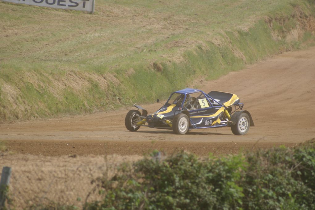 Les 11 et 12 mai 2013 à Saint-Vincent-des-Landes (44), 3ème épreuve du championnat de France d'autocross.