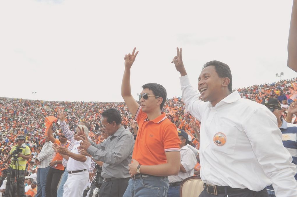 Coliseum d'Antsonjombe, 1er décembre 2013. Présentation officielle des  candidats députés du groupement MAPAR (Miaraka amin'ny Prezidà Andry Rajoelina). Photos : www.madagate.com