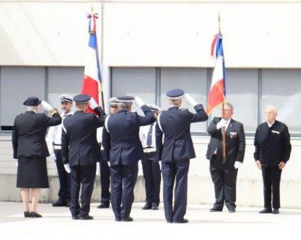 CÉRÉMONIE DE PRISE DE FONCTION DE COMMISSAIRES DE POLICE A NIMES