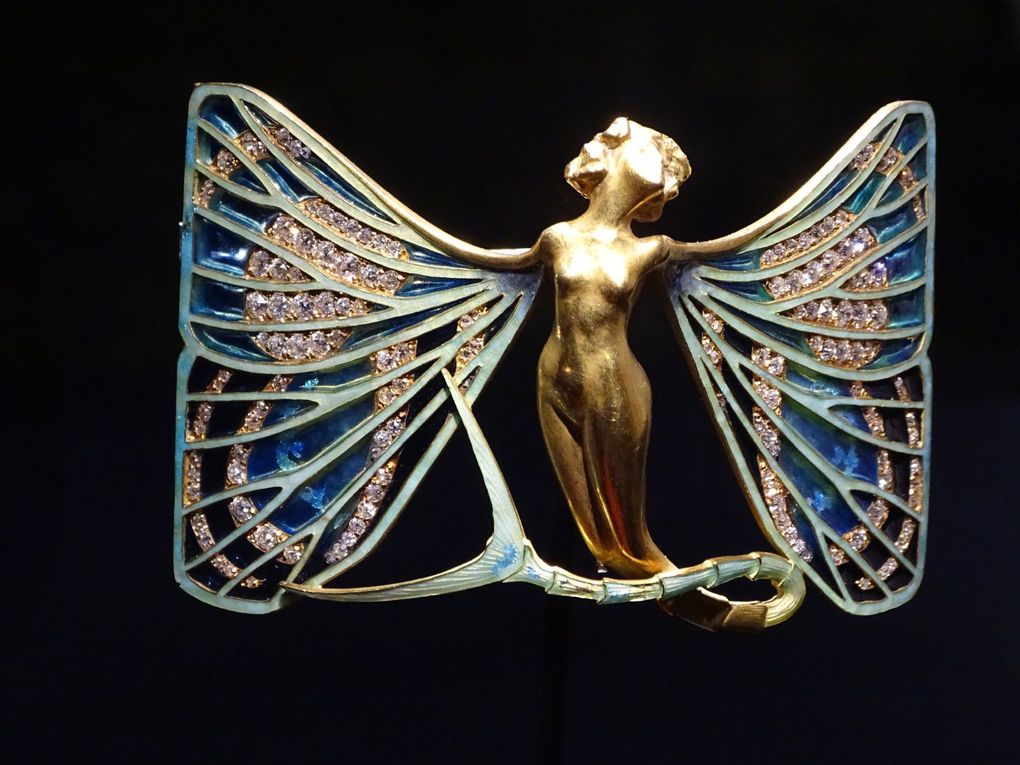 Exposition &quot;UN ART NOUVEAU&quot; - Métamorphoses du bijou 1880 - 1914 