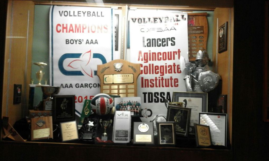 In these pictures we can see the different victories of volleyball club of this school. The cuts are so big and  so beautiful !!!