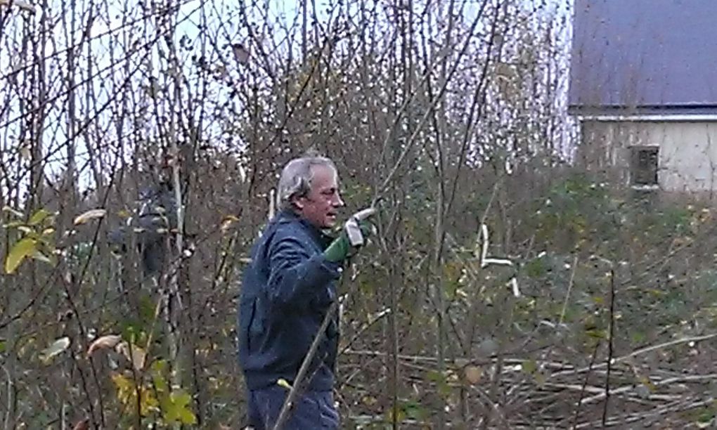 PRÉPARATION DU TERRAIN POUR LE FUTUR JARDIN DES SENS