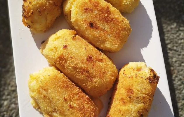 Croquettes de pommes de terre au jambon et au fromage 