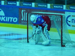 Echauffement, les "referees", derniers étirements pour le gardien russe et c'est parti pour le 1ier match!