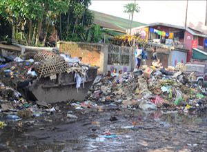 Antananarivo – Rues impraticables et inondées d’ordures !