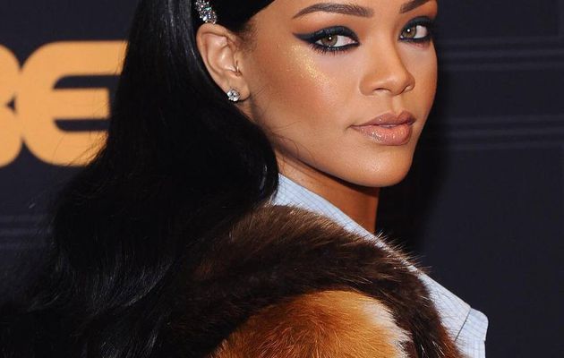 Make up Fenty-Beauty by Rihanna👑💖💋!!