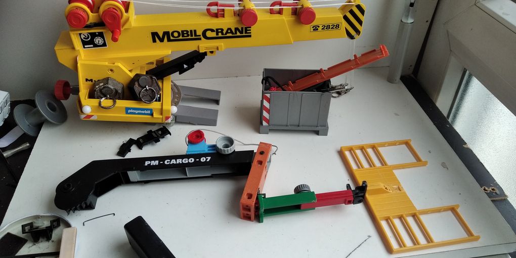 Playmobil Heavy Truck Crane Rotator