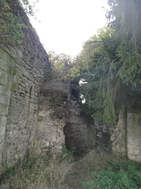 Repas au "Pot d'étain" à crépy
Morienval
Champlieu