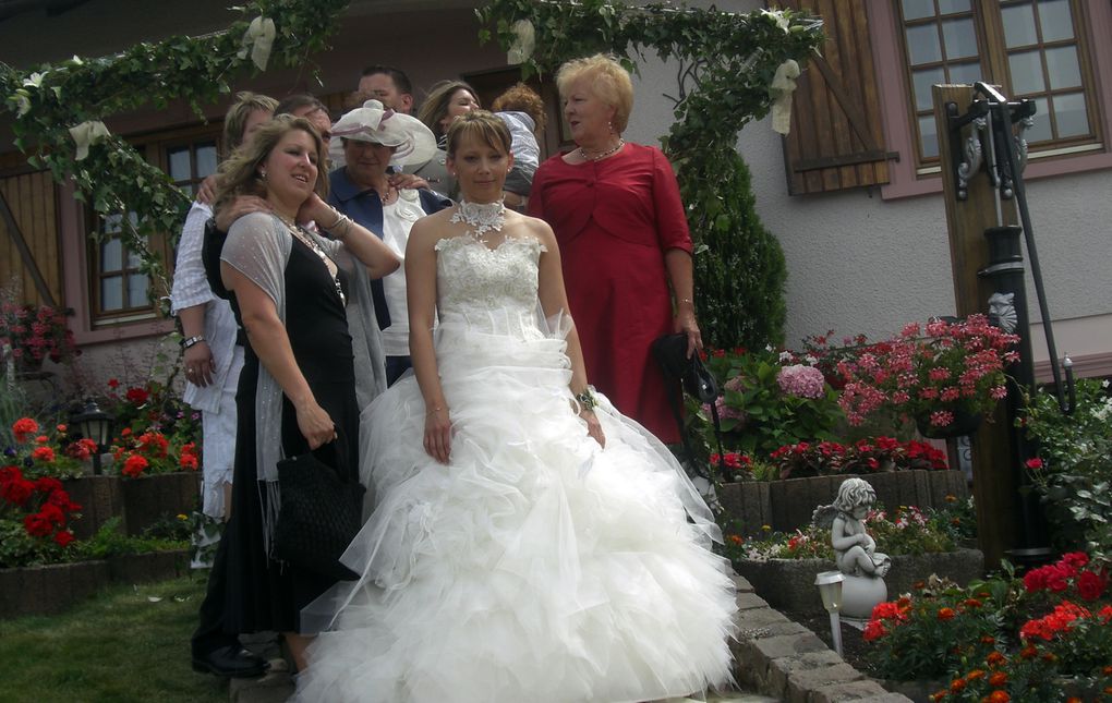 Après le oui traditionnel que la fête commence...