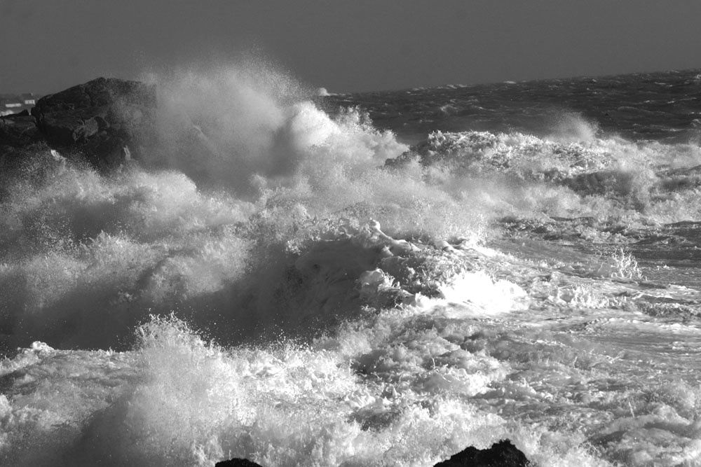 Tempête Atlantique en noir et blanc