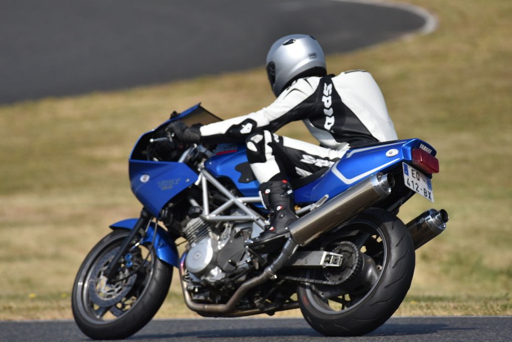 Séries : FFMC - Moto Station - Abarth - France bleu