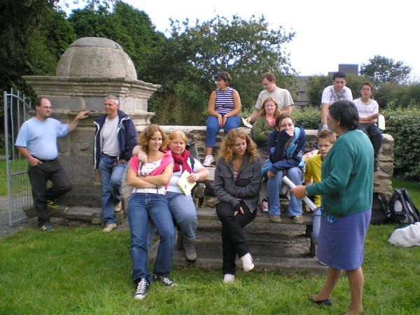 Le 1er septembre dernier, nous &eacute;tions une vingtaine de jeunes et adultes pour nous rendre au 2&egrave;me pardon de Bretagne: Le pardon du Folgo&euml;t ! Apr&egrave;s une marche r&eacute;flexion conviviale, nous sommes arriv&eacute;s au Folgo&euml;t o&ugrave; nous avons retrouv&eacute;s d'autres&nbsp;jeunes qui &eacute;taient all&eacute;s &agrave; Lourdes cette ann&eacute;e ! C'&eacute;tait super sympa !