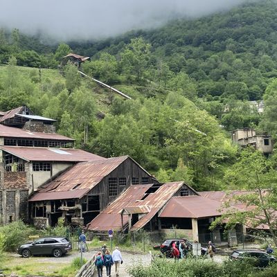 L'échos du passé ... au fond des mines qui tutoient les sommets 