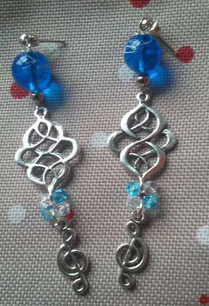 boucles d'oreilles musicales