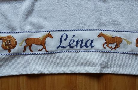 Serviette de toilette "chevaux"...