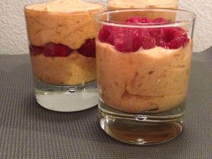 Mousse d'abricots aux framboises