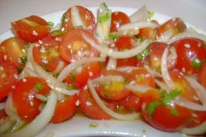 Salade de tomates cerises au sésame