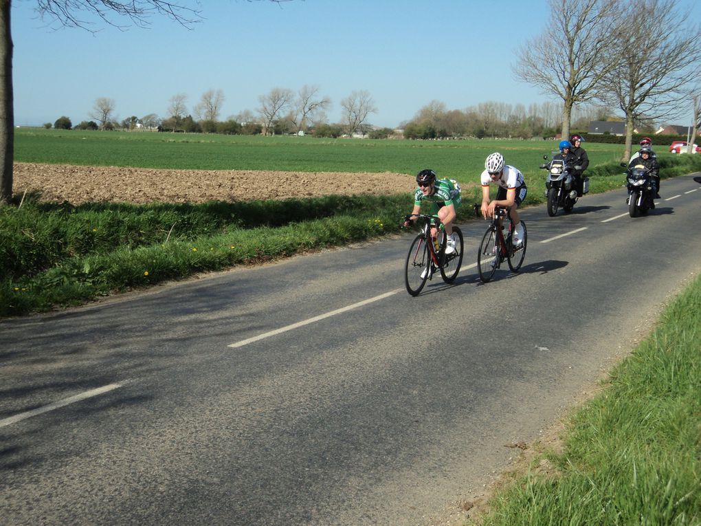 La Section Cycliste Feuquières (80) présente à Côte Picarde mercredi 15 Avril 2015