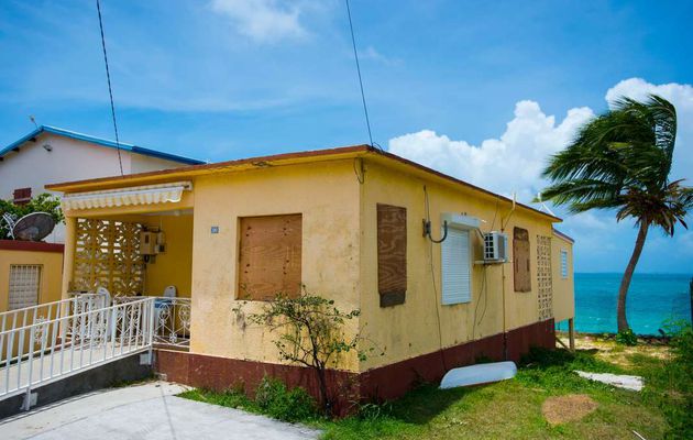  Dans les Antilles françaises, la population fébrile à l’approche de l’ouragan Irma En savoir plus sur http://www.lemonde.fr/planete/article/2017/09/06/dans-les-antilles-francaises-la-population-febrile-a-l-approche-d-irma_5181480_3244.html#B9XKxwc8LkbvrCpZ.99