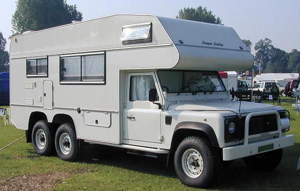 Venez decouvrir le monde ultra confidentiel des camping car land rover 6x6 !!!