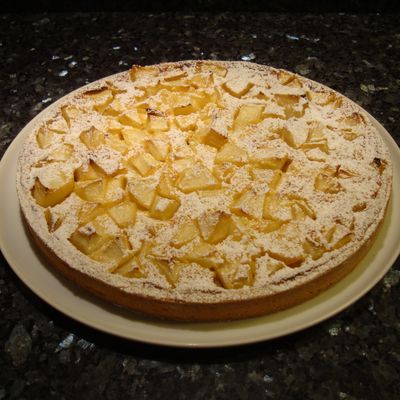 TARTE AUX POIRES, AMANDES ET WHISKY