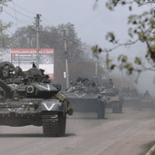 Ukraine : La Russie regroupe 100 000 soldats et 900 chars au nord-est du front
