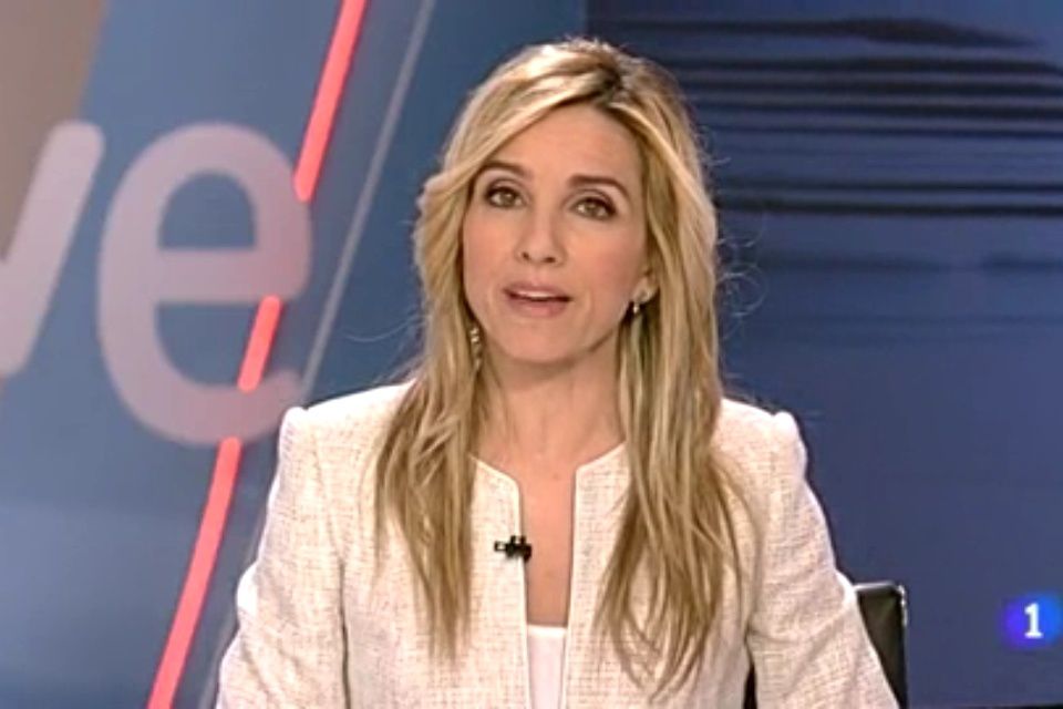 2013 01 29 - MARTA JAUMANDREU - LA 1 - TELEDIARIO @21H00