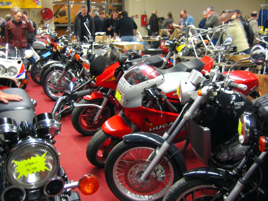 Salon-Moto-Legende-2009-Vincennes
la plus grande exposition bourse motos anciennes d'Europe