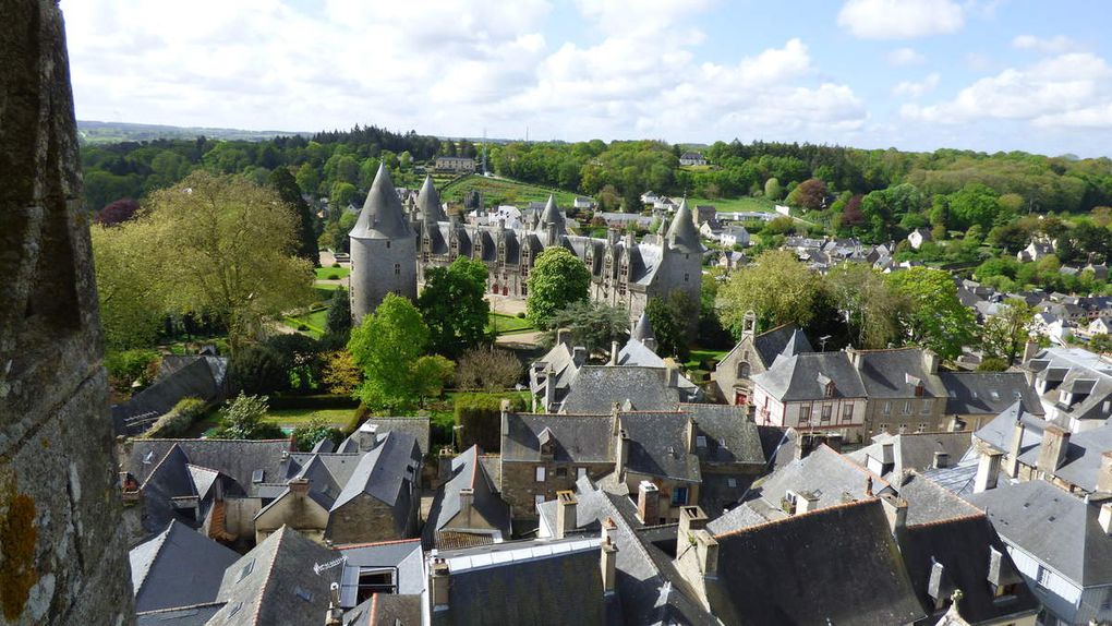 Josselin, Promenade dans les rues de la ville et superbes vues du haut du clocher !