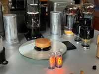 UFO et Covid équipés exclusivement de tubes N.O.S (New Old Stock)