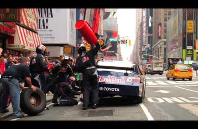 Zap Nascar dans Time Square