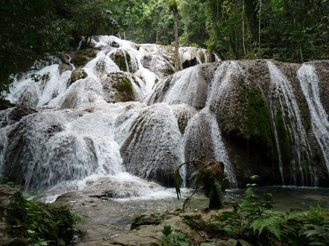 Du paradis des îles Togians et des peuples Bajaux aux rites du pays Toraja!!