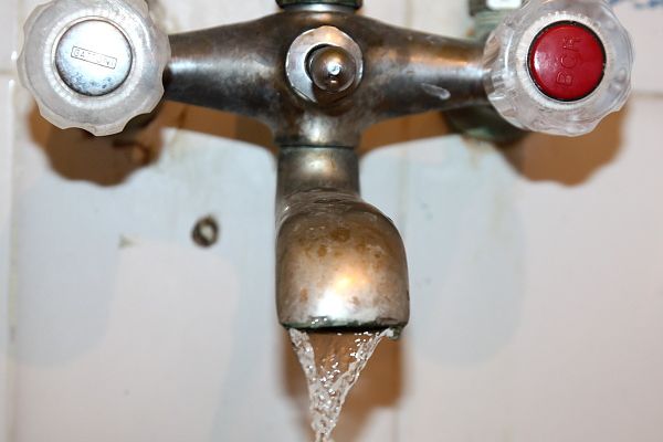 "La qualité de l'eau du robinet, un enjeu majeur pour l'environnement" Par Karim Tedjani