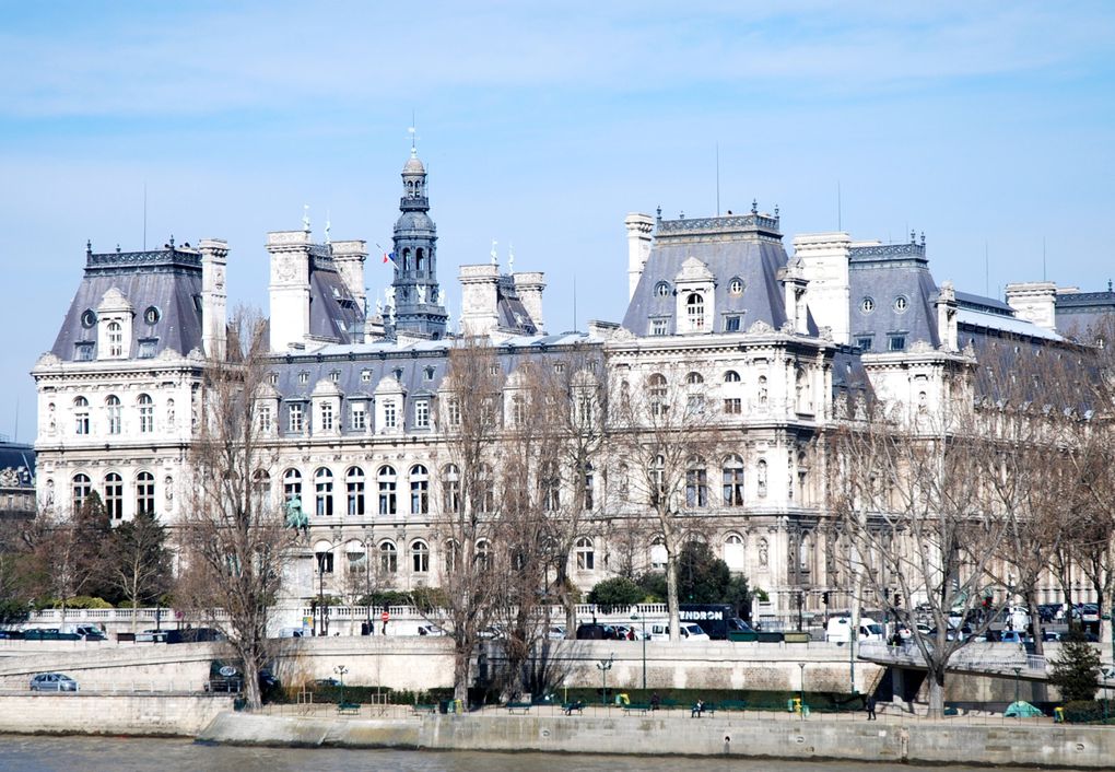 Paris, le quartier du Marais, l'île Saint-Louis et l'île de la Cité en mars 2010.