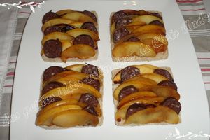 Bruschettas de pommes cuites et boudins noirs