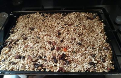 GRANOLA HOME MADE