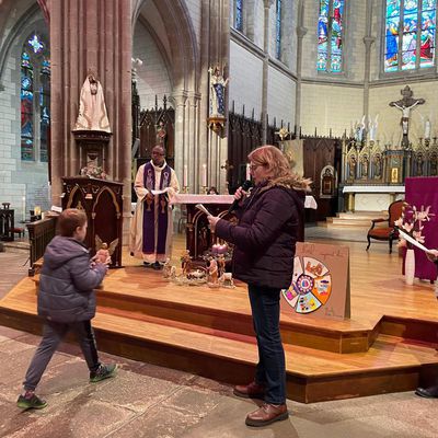 Célébration de Noël à l'église de Bréhan