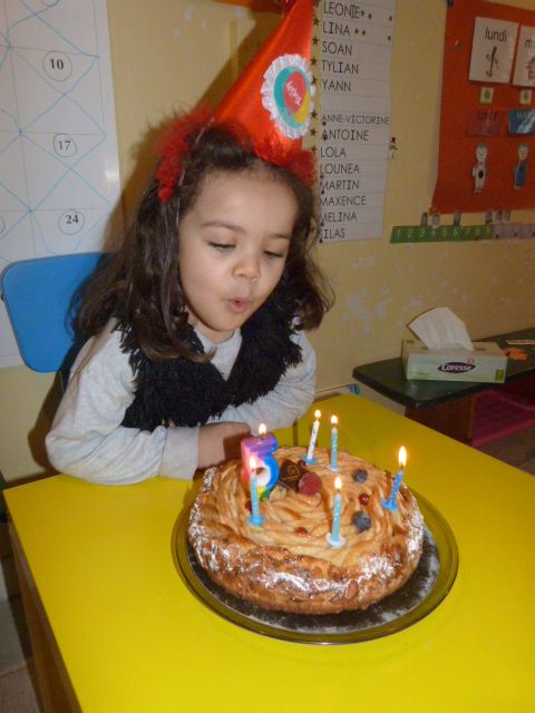 Joyeux Anniversaire A Lina Ms Ecole Notre Dame Campeneac