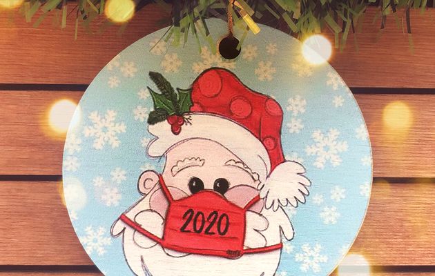 NEW Santa Wearing 2020 Face Mask Christmas Ornament