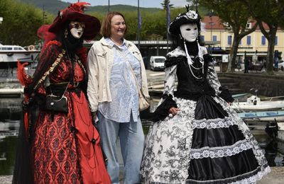 Masques Vénitiens au bord du Lac du Bourget