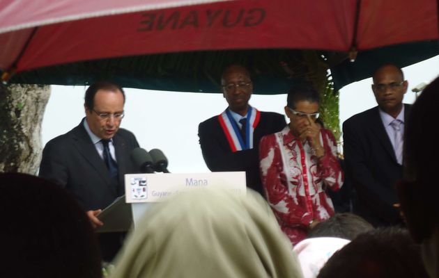 Le président Hollande à Mana en Guyane !