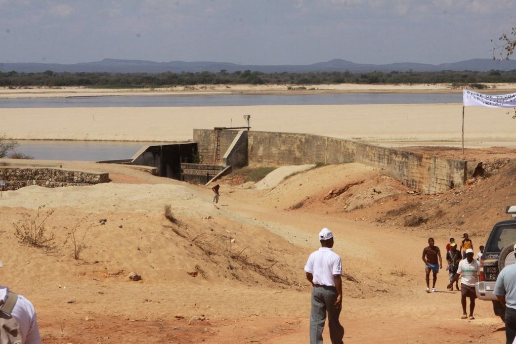 Bevoay: lancement officiel du projet de réaménagement de périmètres rizicoles du bas Mangoky par le Président Rajoelina