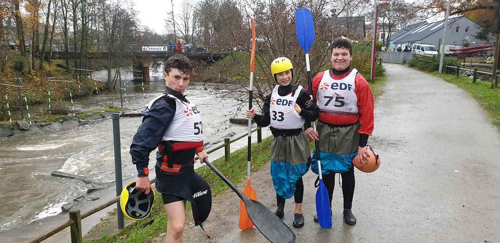 Atelier kayak de la MJC : première compétition de descente