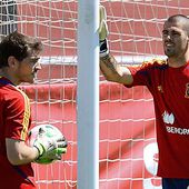 Valdés adelanta a Iker