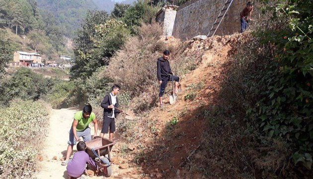 Orphelinat : Réparation du soutainement des terrasses.