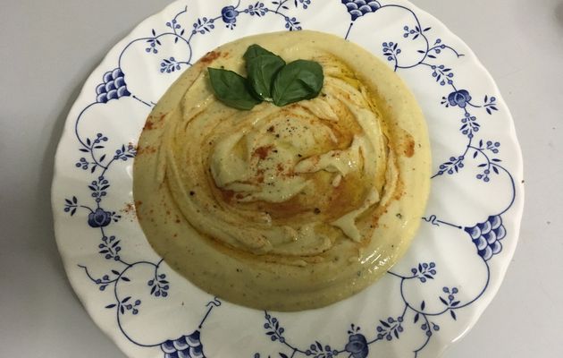 Un hummus fait maison! Oui c’est possible!