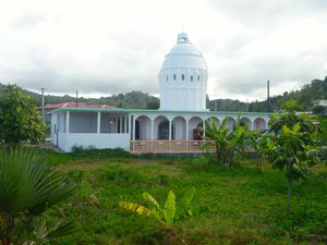 La mosquée de Doujani et la mosquée de Tsingoni. 