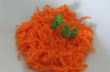 Qui est-ce qui mange des carottes?